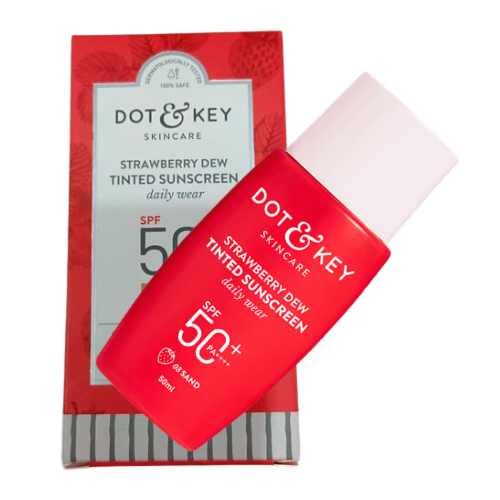 Dot & Key Strawberry Dew Tinted Sunscreen SPF 50+ PA++++ – 03 Sand ? Medium skin tone Beige (50 ml)
